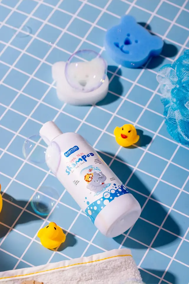 BABYTON Atopik Ciltler Için Saç Ve Vücut Şampuanı 400 ml